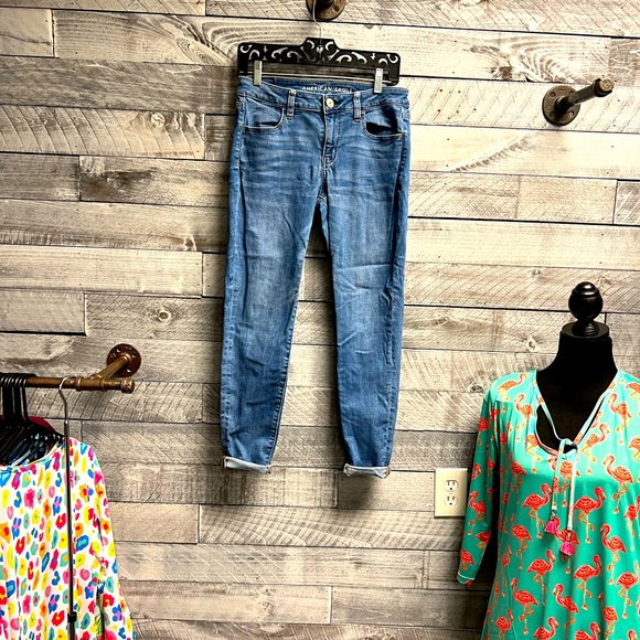 American Eagle Jeans - size 8 - Picture 1 of 3